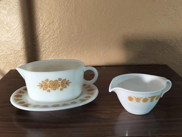 Vintage Corelle Ware Butterfly Gold Gravy Boat And Under Plate And Creamer, Pricing In Details 