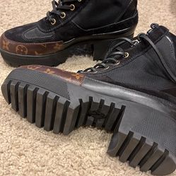 Lv boots