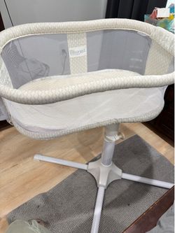 Halo Swivel Sleeper Bassinet