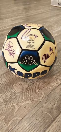 Kappa Size 5 Soccer Ball Multi-Signed by the Earthquakes team