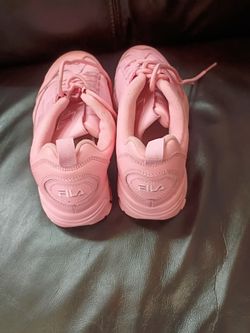 Gently used tennis shoes