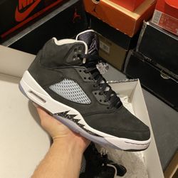 Jordan Moonlight 5s size 11 VNDS