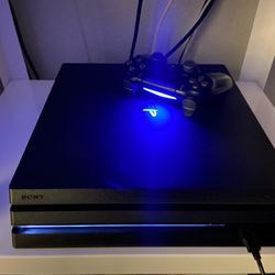 1 Terabyte PlayStation Pro With Two Controllers/two Games