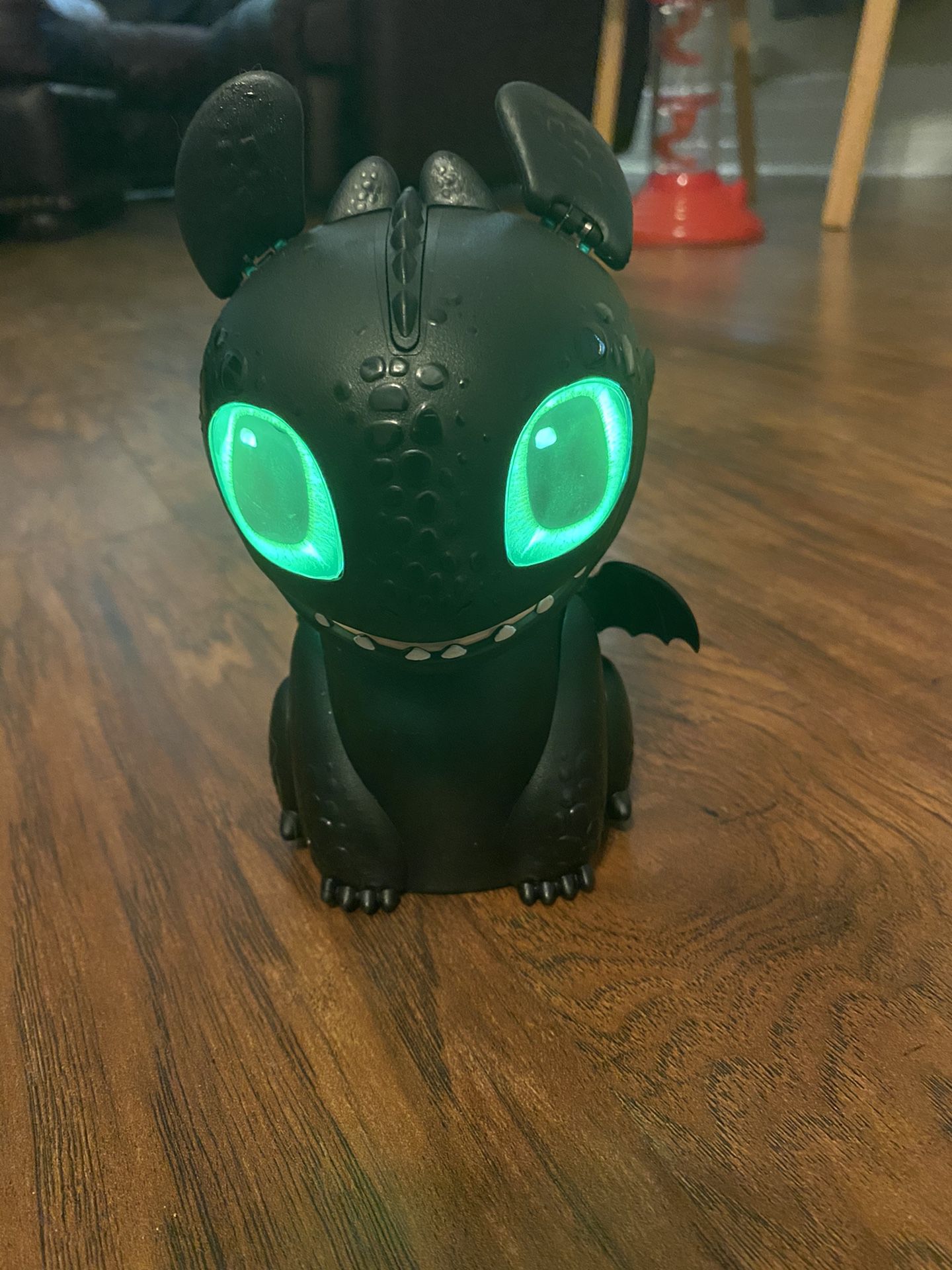 Toothless hatchimal