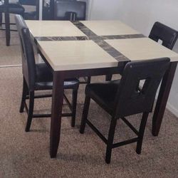 Dinning Table 