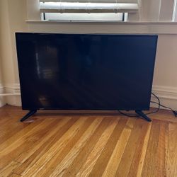 Insignia 40” TV