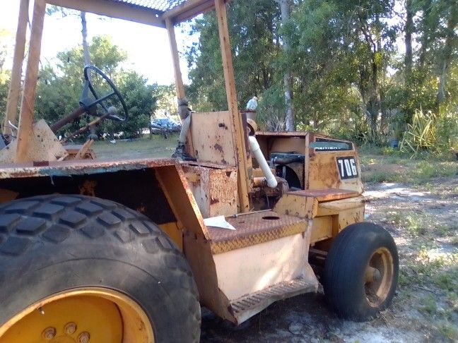 Forklift Perkings Diesel Runs Great Got 1 Hydrolic Leak It Shifts Side To Side The Forks