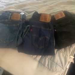 Levi 501(30 34) 505s(32 34) 517s(34 32)