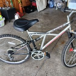 Lynx Trekker 