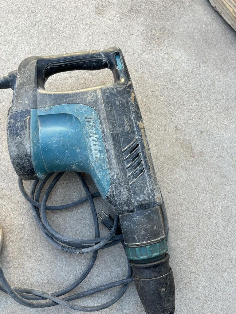 Makita Jackhammer 