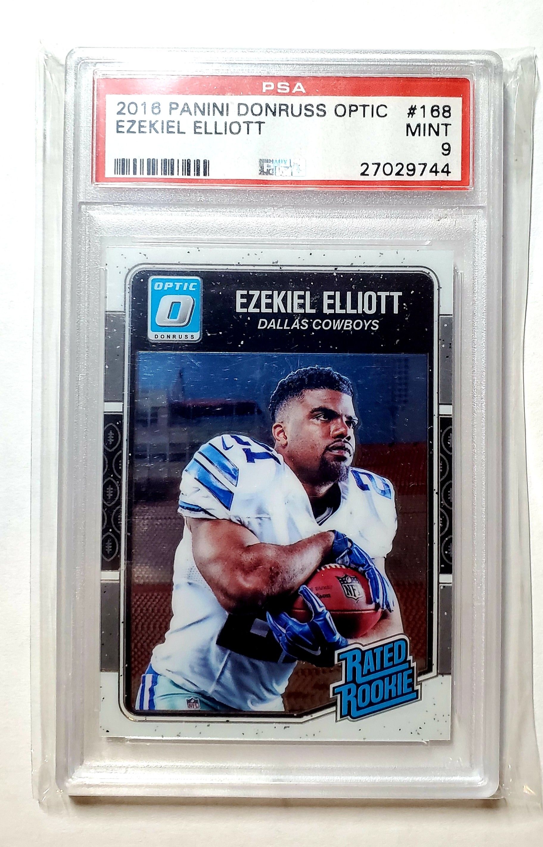 Ezekiel Elliott PSA 9 2016 Optic Rated Rookie