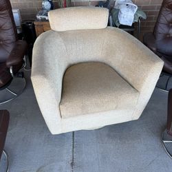 Swivel Accent Chair