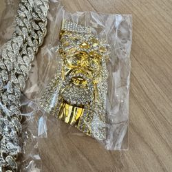 Brand New 24” Gold Color Bling Iced Out Jesus Pendant Necklace 