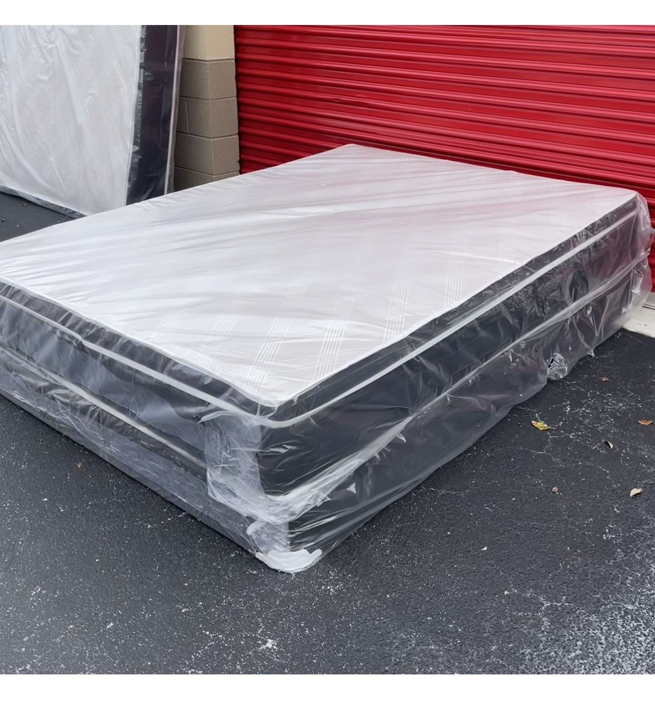 New Queen Size Pillowtop Mattress And Box Spring Set
