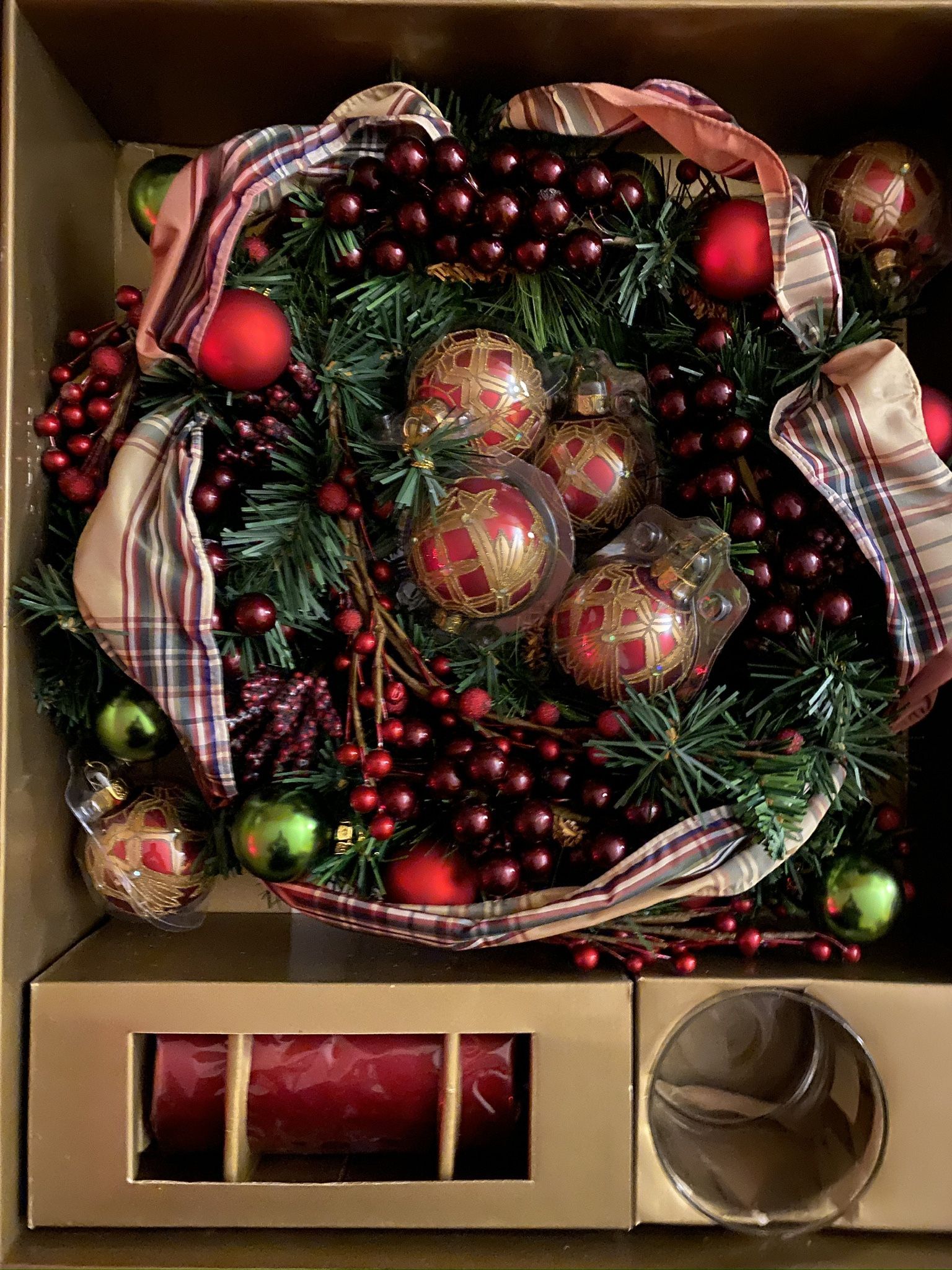 Waterford holiday centerpiece with pillar candle&holder