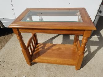 Nice Oak Side Table