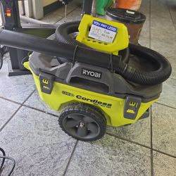 Cordless wet/dry  vacuum