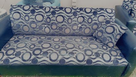 COUCH SET $150