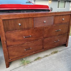 Handsome 7 Drawer Dresser