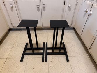 2 Metal Speaker Stands