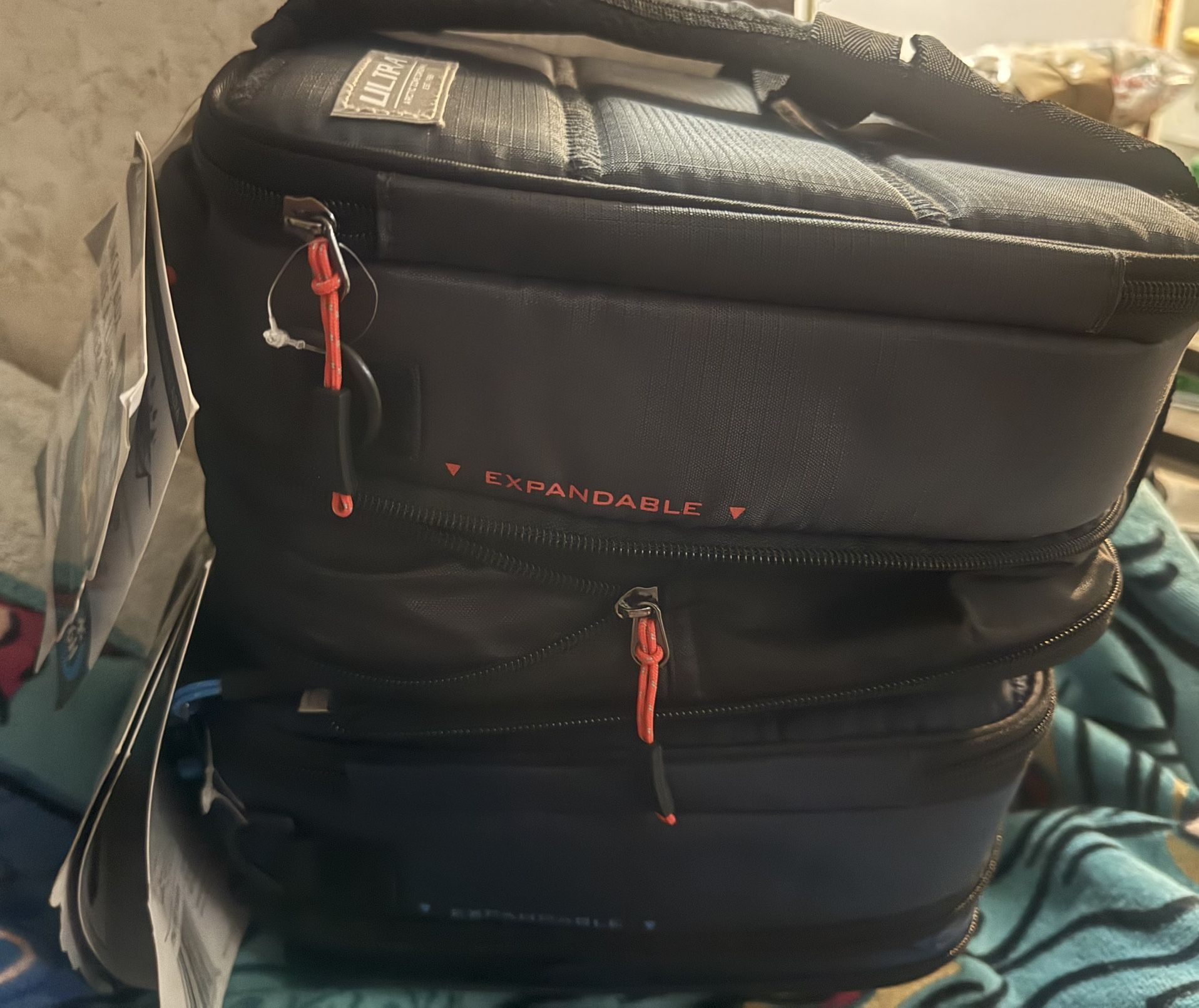 both brandnew Lunch Box