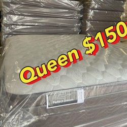 New Queen Plush Pillow Top/Colchones 