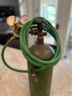 Industrial Nitrogen Compressed G Tank with Weldmark Regulator & Hose