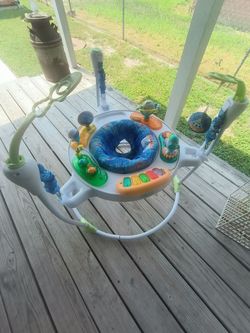 Baby bouncer