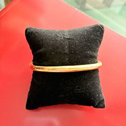 14k Yellow Gold Bangle 