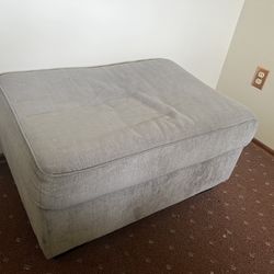 Gray Ottoman (Like New)