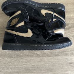 Jordan 1 High Black Metallic Gold