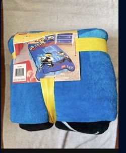 Lego Catch The Crooked Fleece Blanket New 