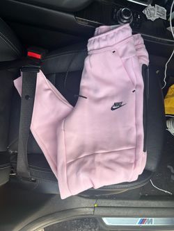 Nike tech