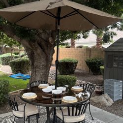 Outdoor Patio Set with New Hanover Umbrella Stand and Cushions