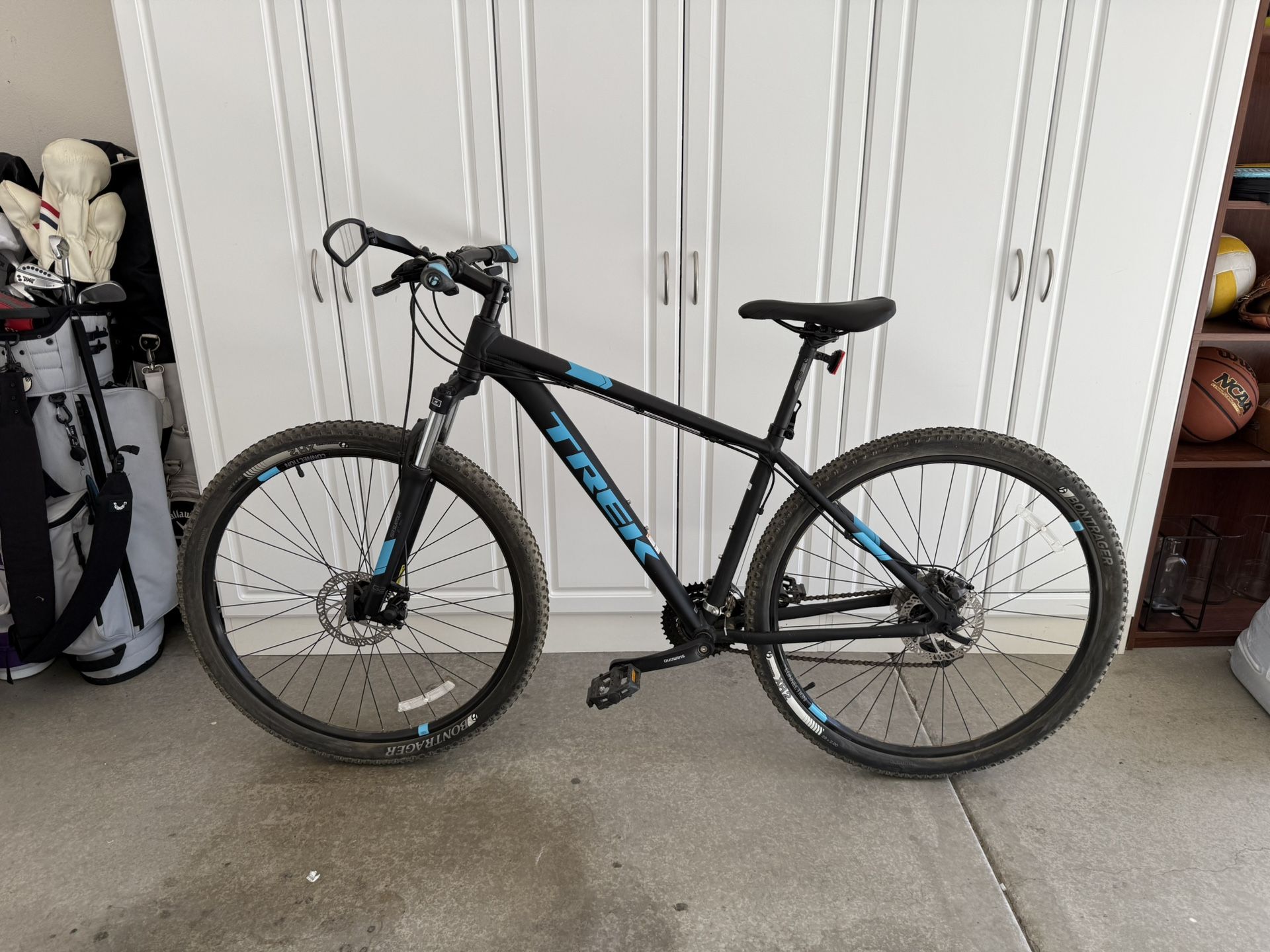 Trek Marlin 5 Mountain Bike