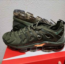 Men Nike Vapormax Plus Message Me Your Size you needed