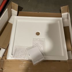 DreamLine SlimLine 42 in.x 36 in. Single Threshold Alcove Shower Pan Base in White with Center Drain 