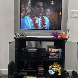 Phillips 27” CRT Tv 