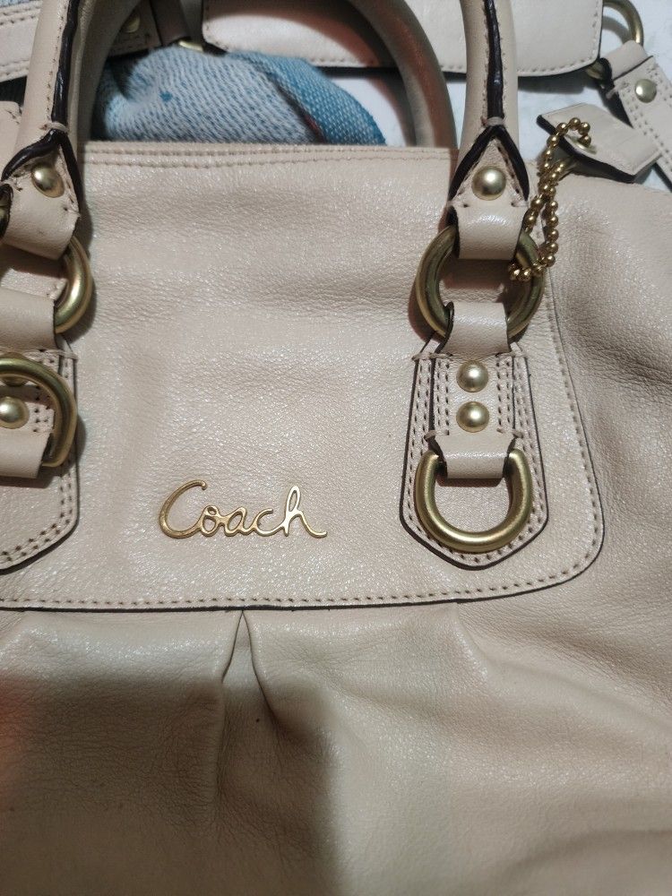 Vintage Coach Purse Great Condition 