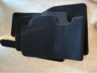 2025 model y Tesla floor mats
