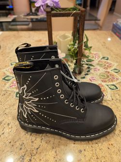 NEW Doc Martens Jadon "Solar Flare" Lace-Up Boots 1460