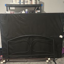 Full Size Black Metal Headboard – As Is (Bent Frame)