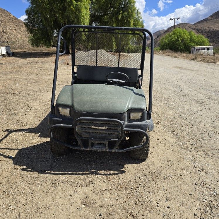 Kawasaki 4x4 MULE NEEDS WORK SMOKES