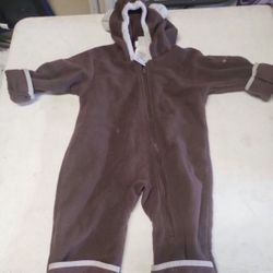 Mameluco columbia bien calientito de 12 meses en muy buenas condiciones $10