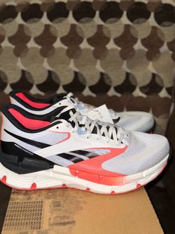 Reebok floatzig size 11