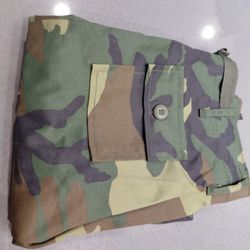 Youth Camo Cargo Pants (Size 12)