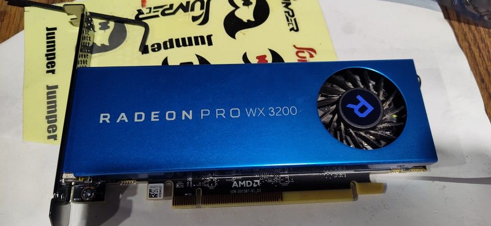 Radeon pro Wx 3200