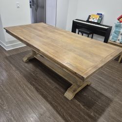 Solid Wood Dinning Table Like New / Big Wooden Farmhouse Style Rustic Kitchen