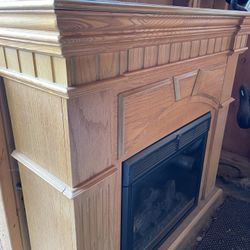 Beautiful Electric Fireplace Heater In Perfect Working Condition