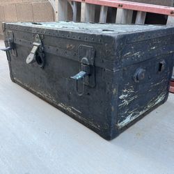 Vintage case
